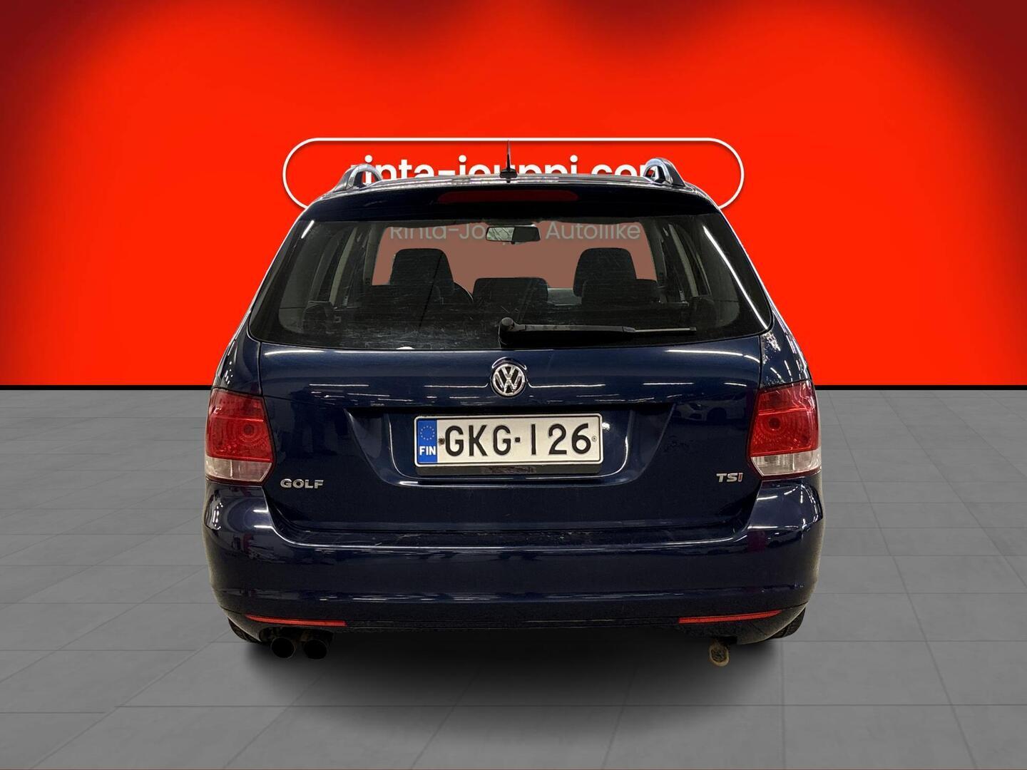 VOLKSWAGEN Golf 2012