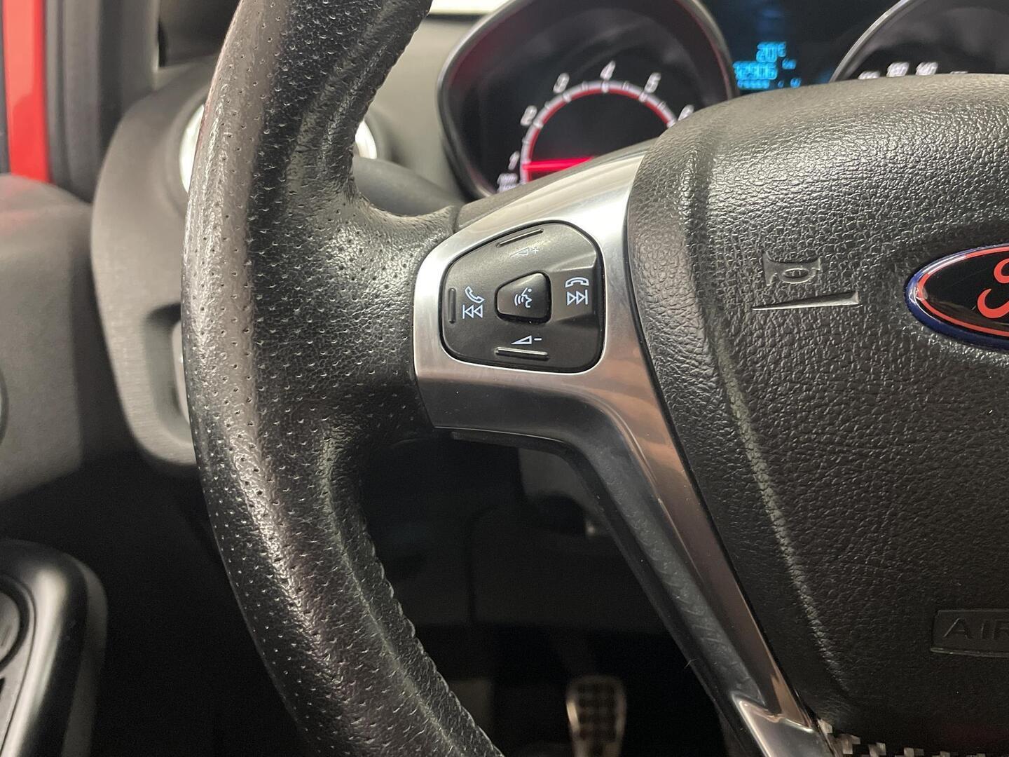 FORD Fiesta 2013