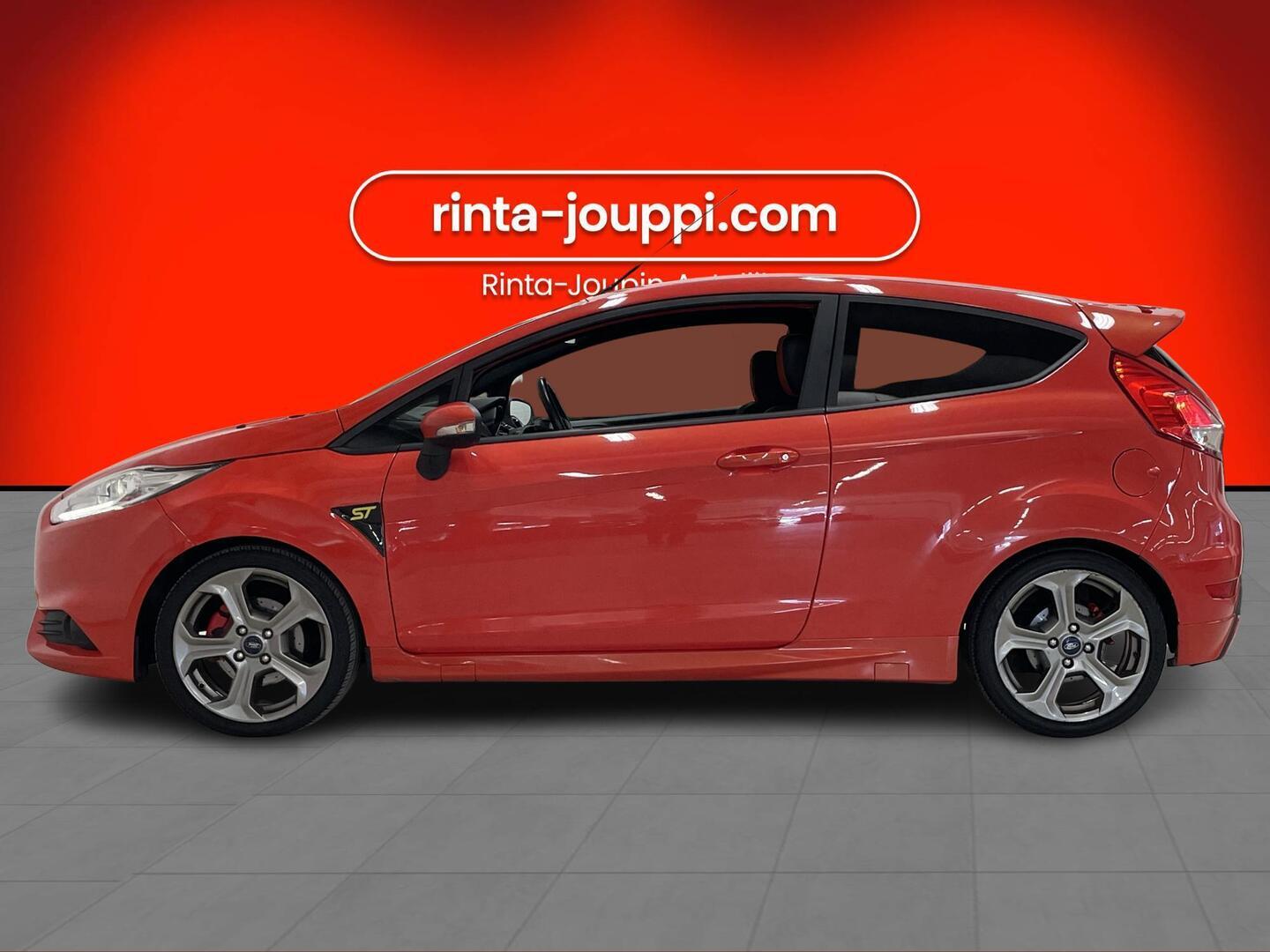 FORD Fiesta 2013
