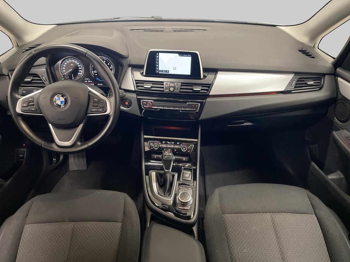 BMW 225 2019