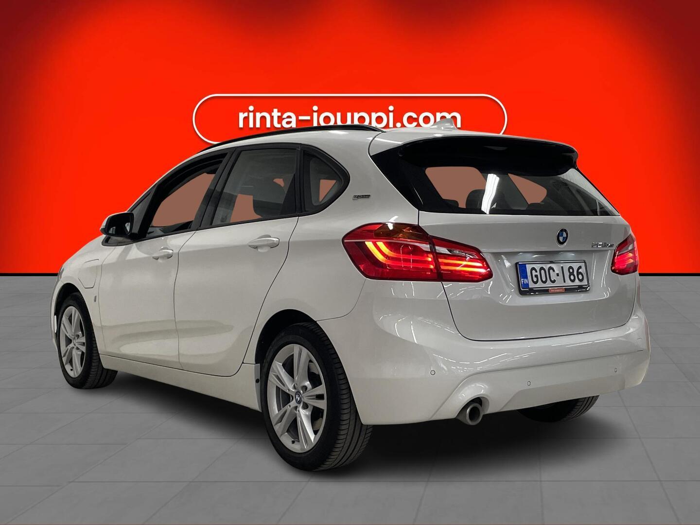 BMW 225 2019