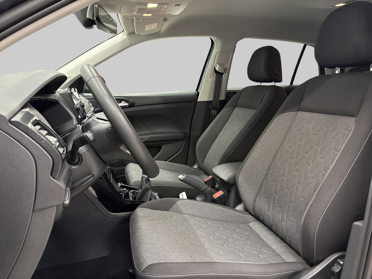 VOLKSWAGEN T-Cross 2024
