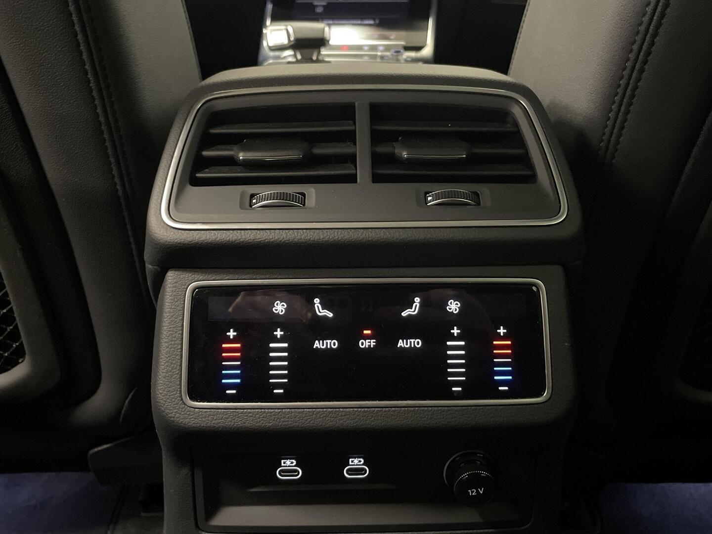 AUDI A6 2025