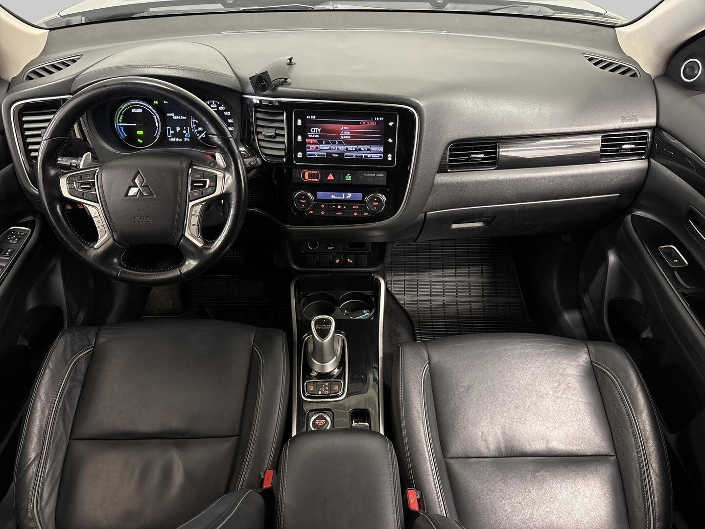MITSUBISHI OUTLANDER 2018