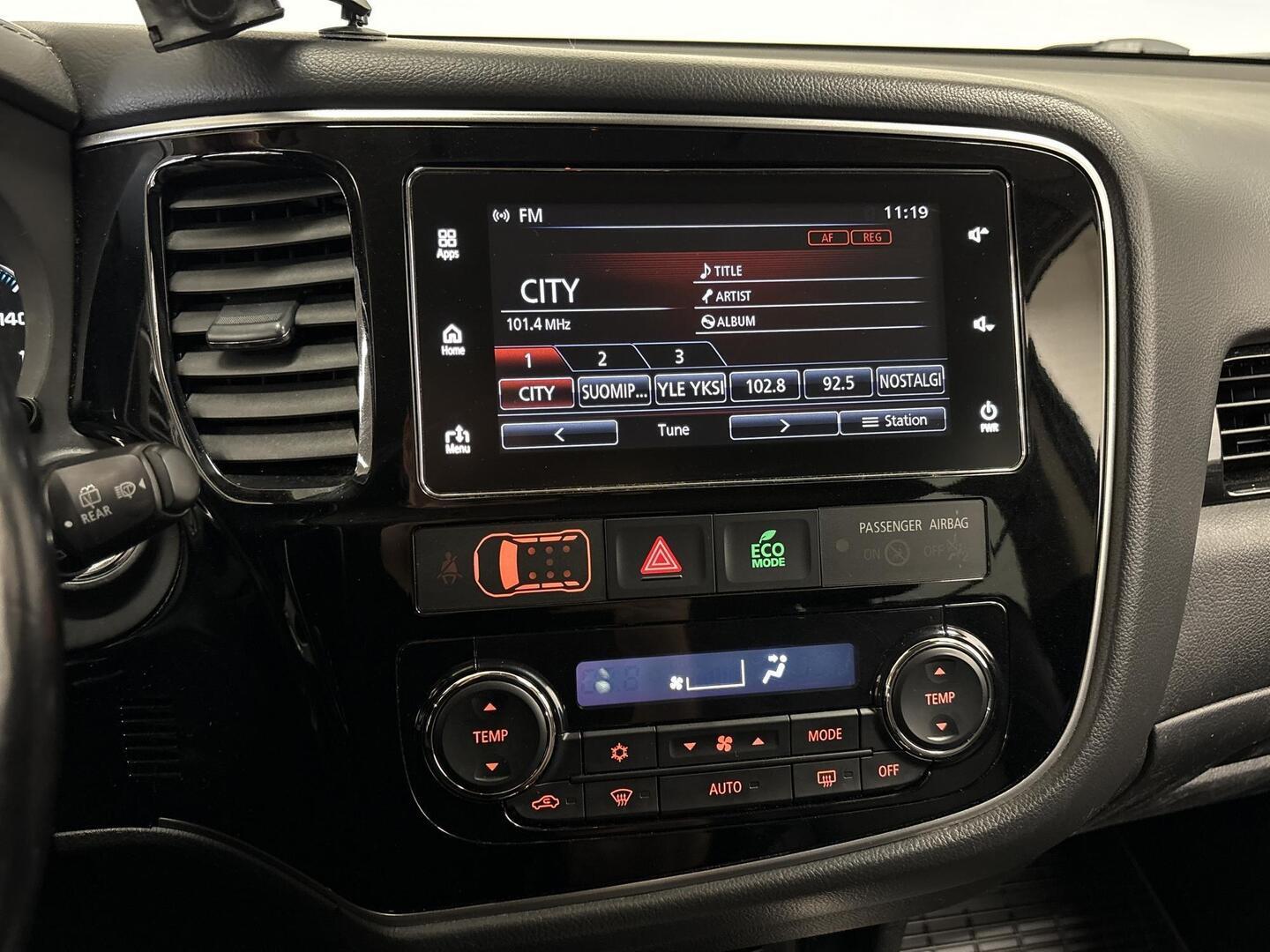 MITSUBISHI OUTLANDER 2018