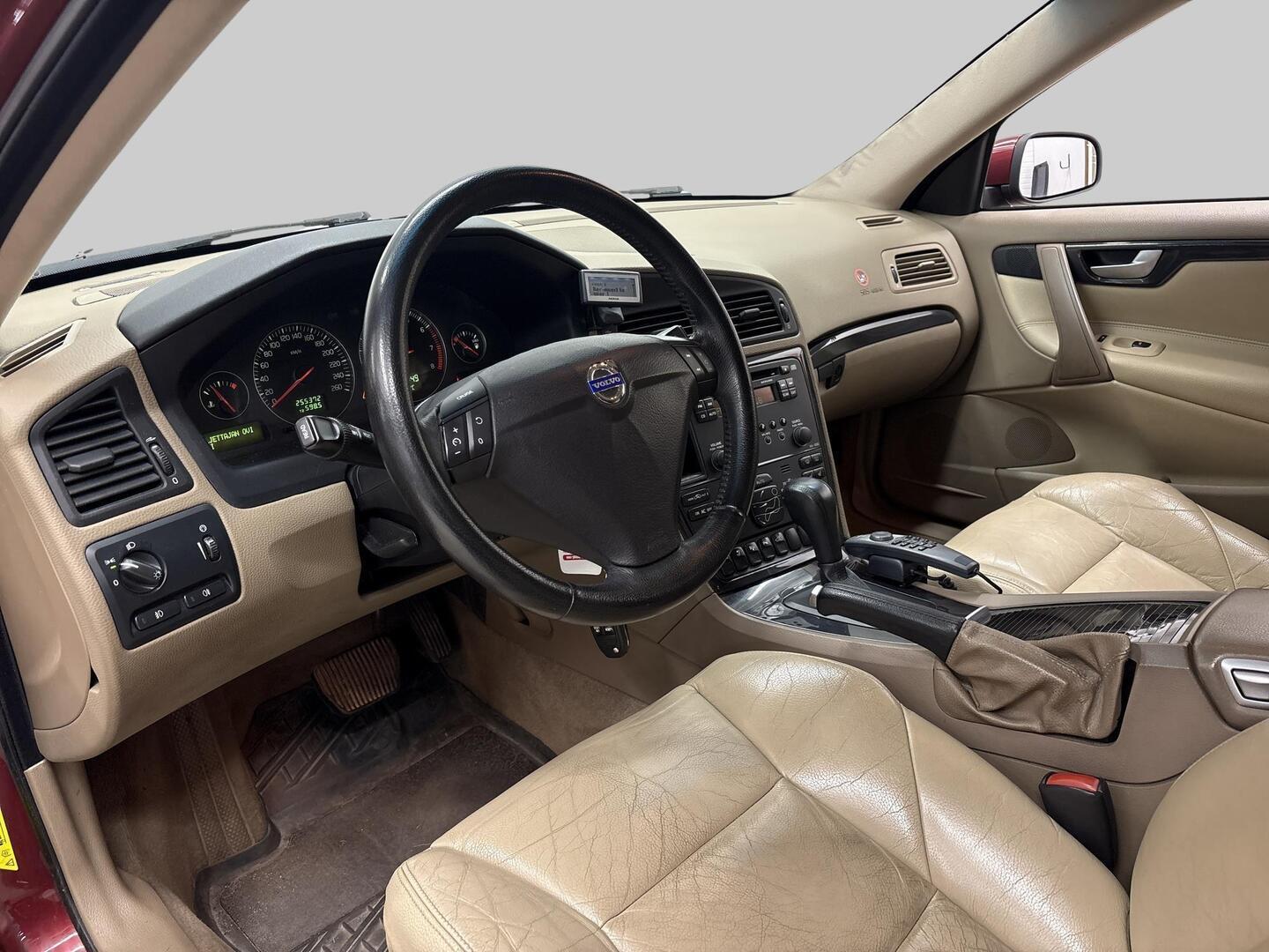 VOLVO S60 2005
