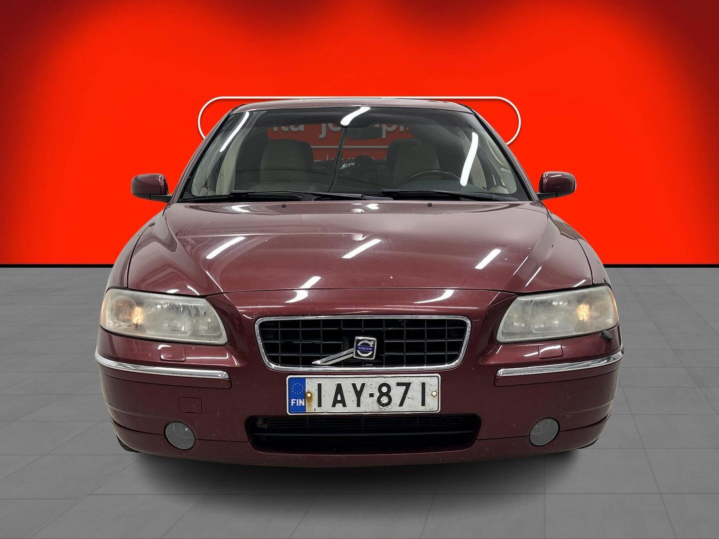 VOLVO S60 2005