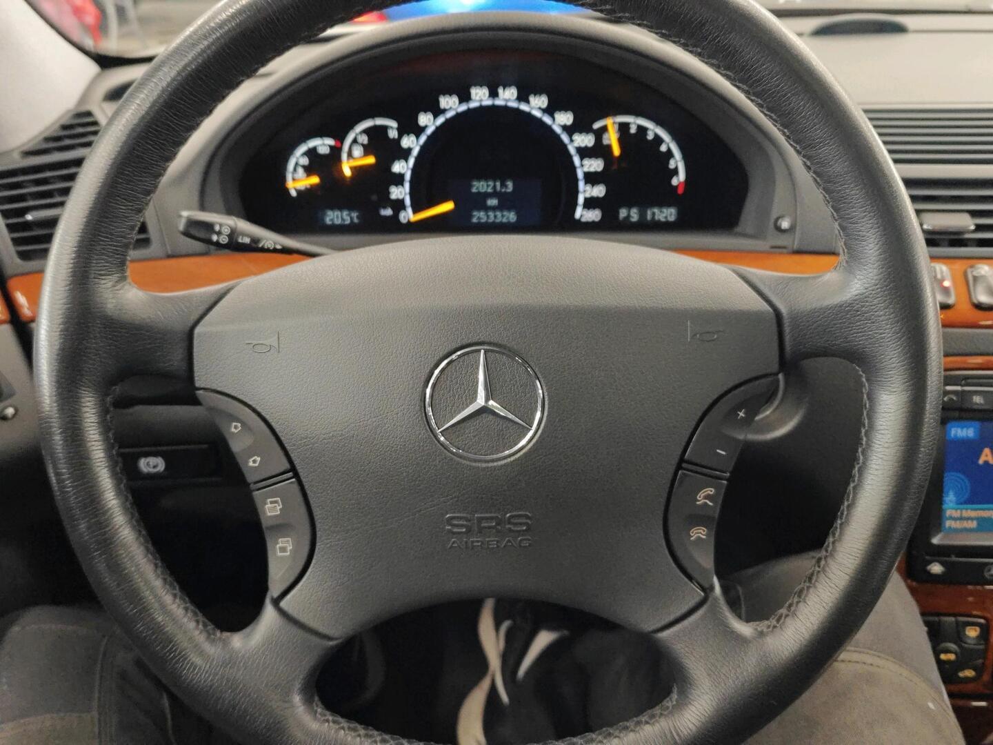 MERCEDES-BENZ S 2001