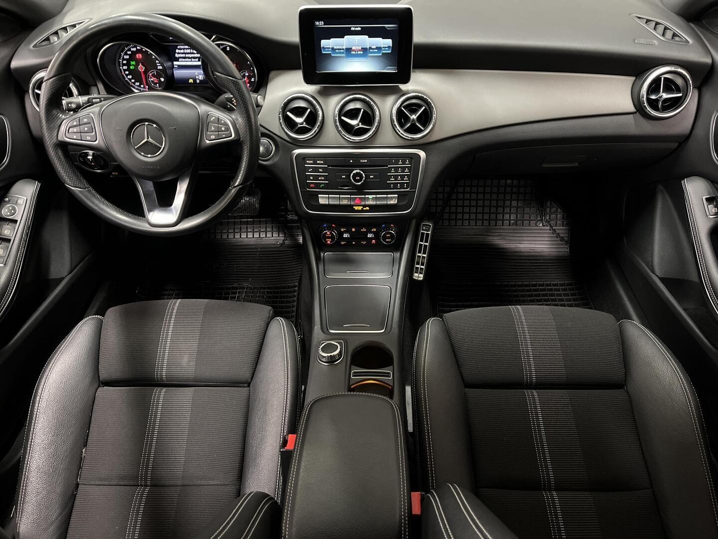 MERCEDES-BENZ CLA 2018