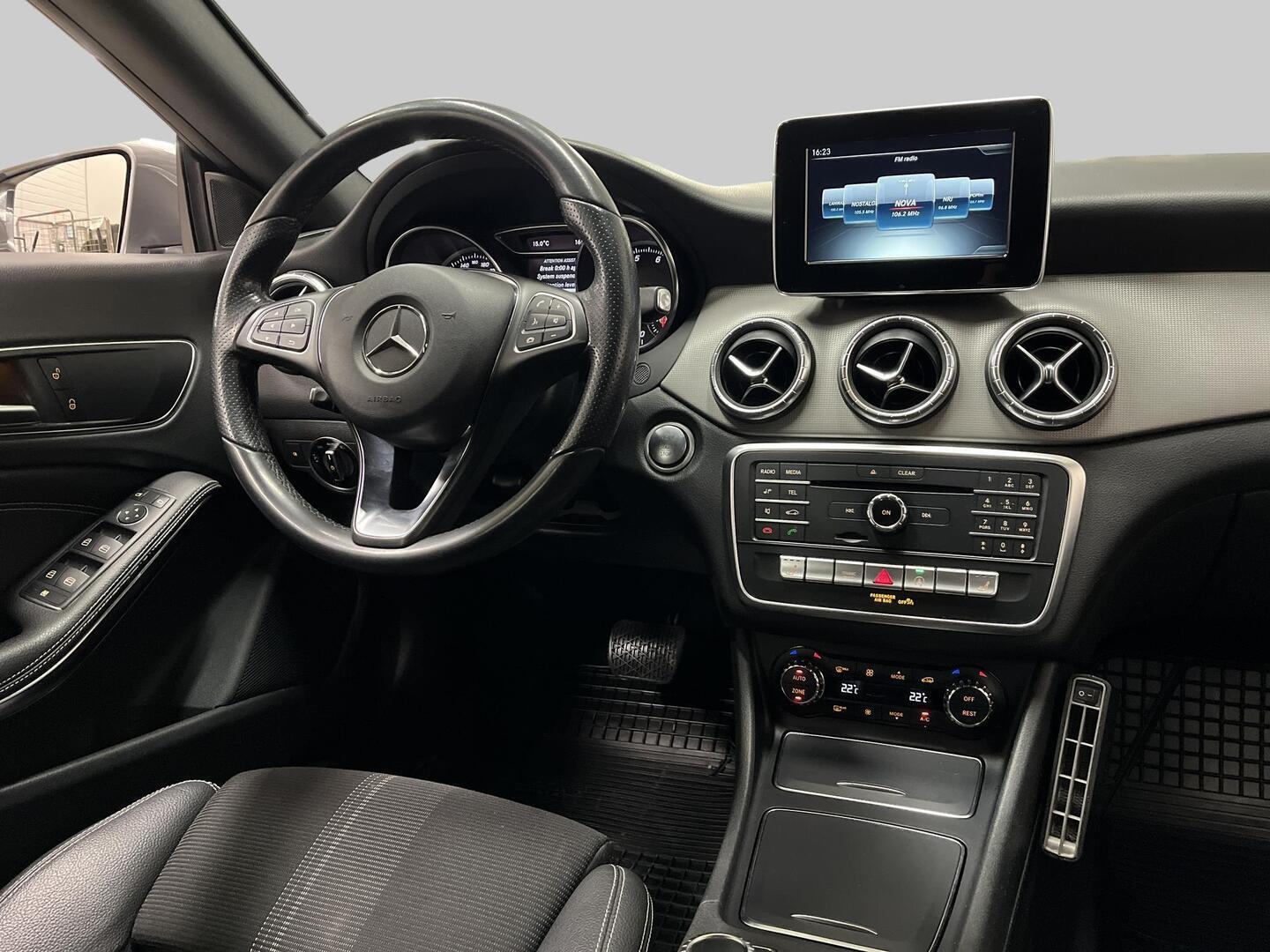 MERCEDES-BENZ CLA 2018