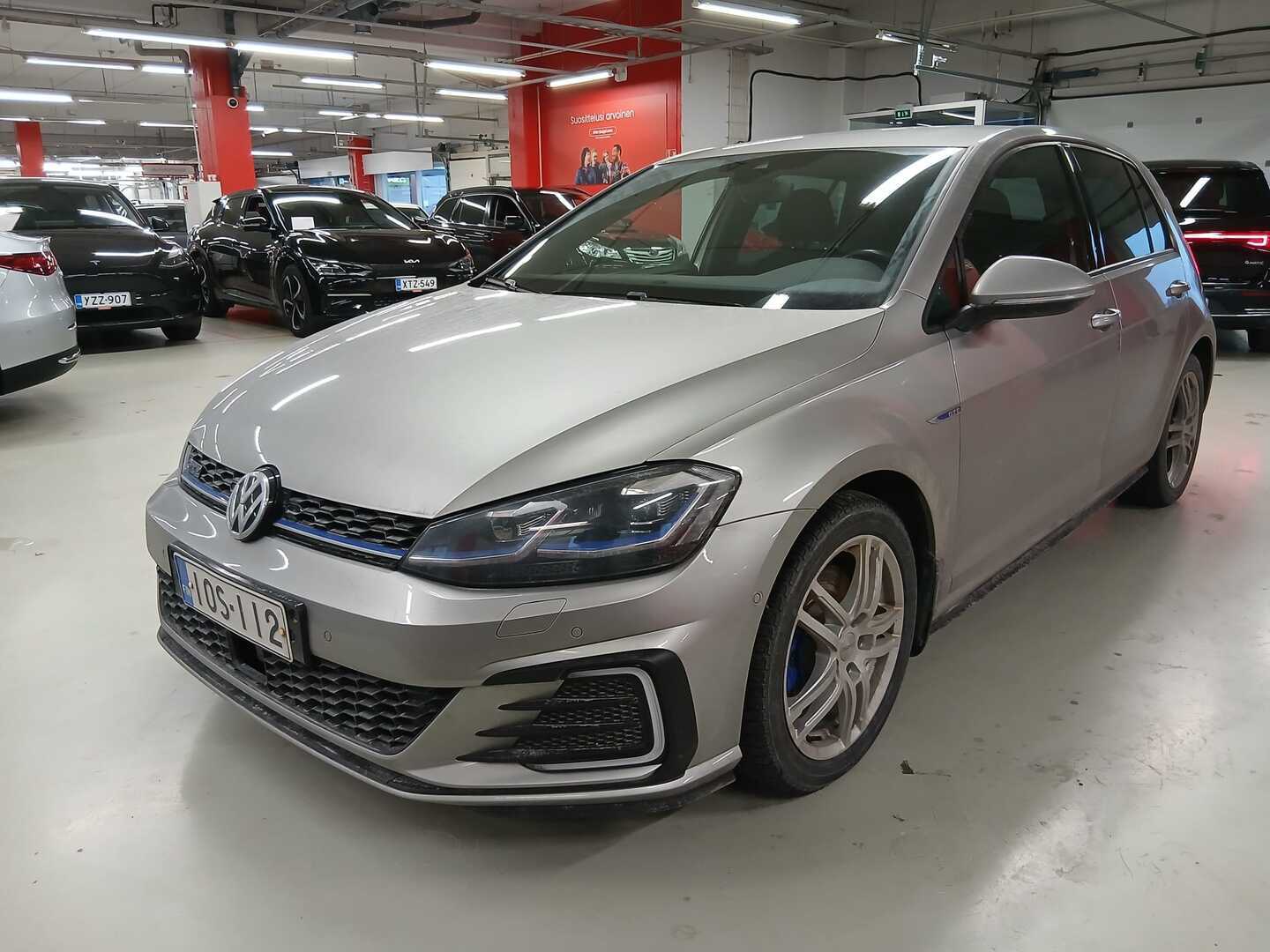 VOLKSWAGEN Golf 2020