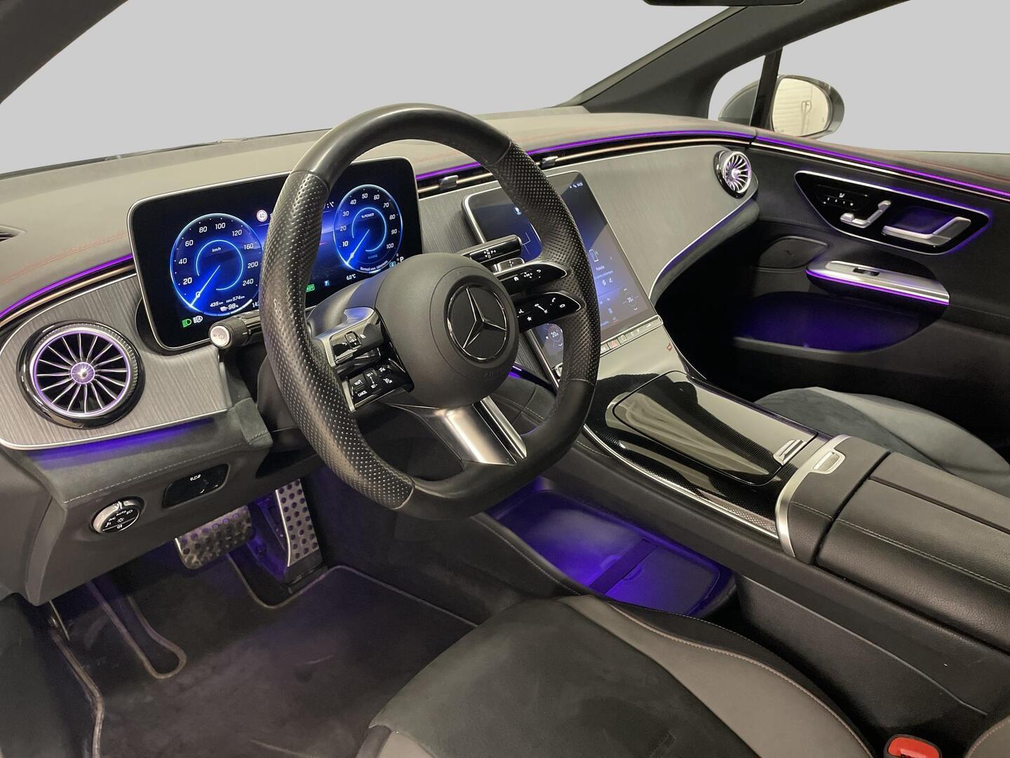 MERCEDES-BENZ EQE 2023