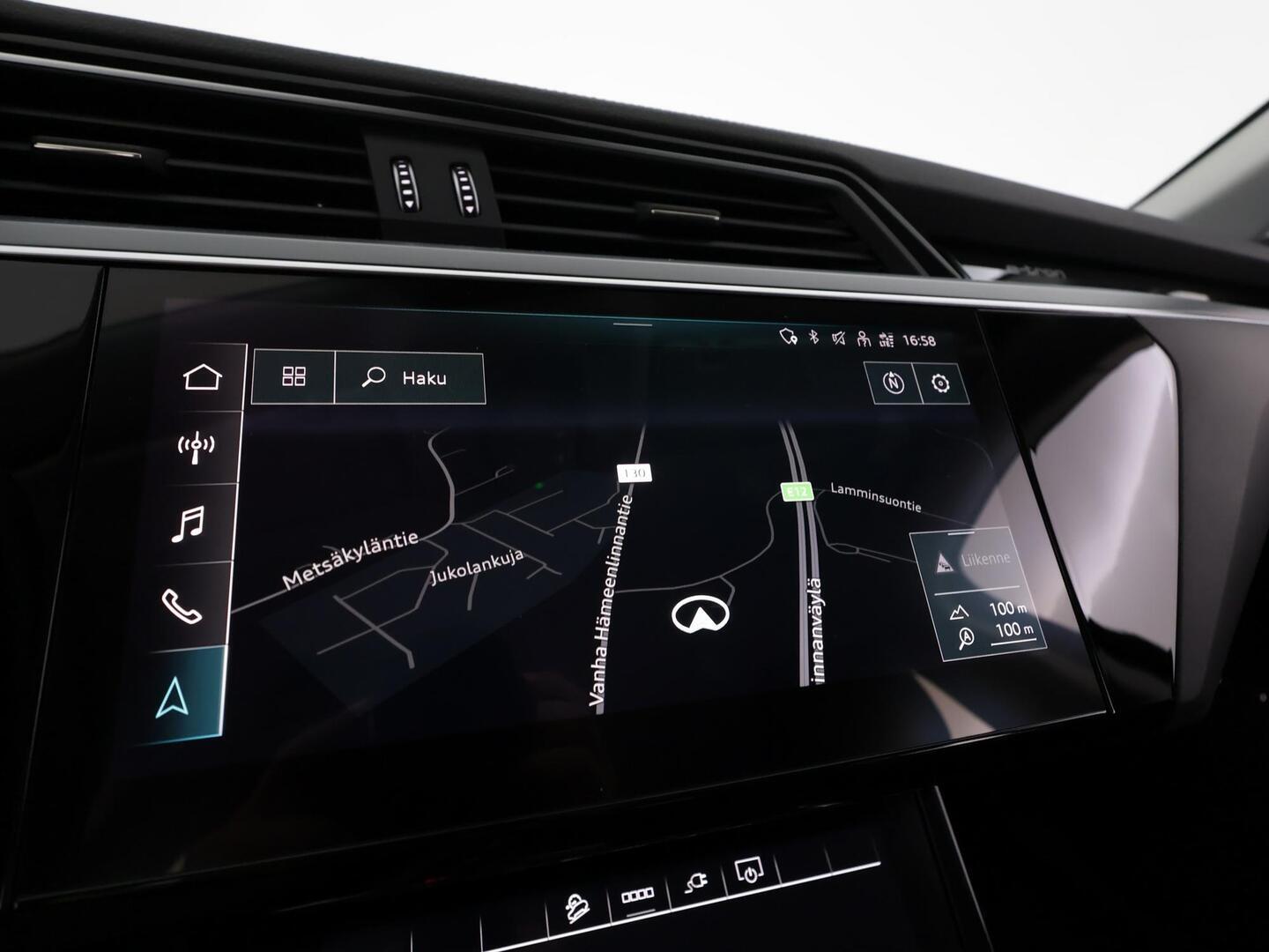 AUDI E-TRON 2022