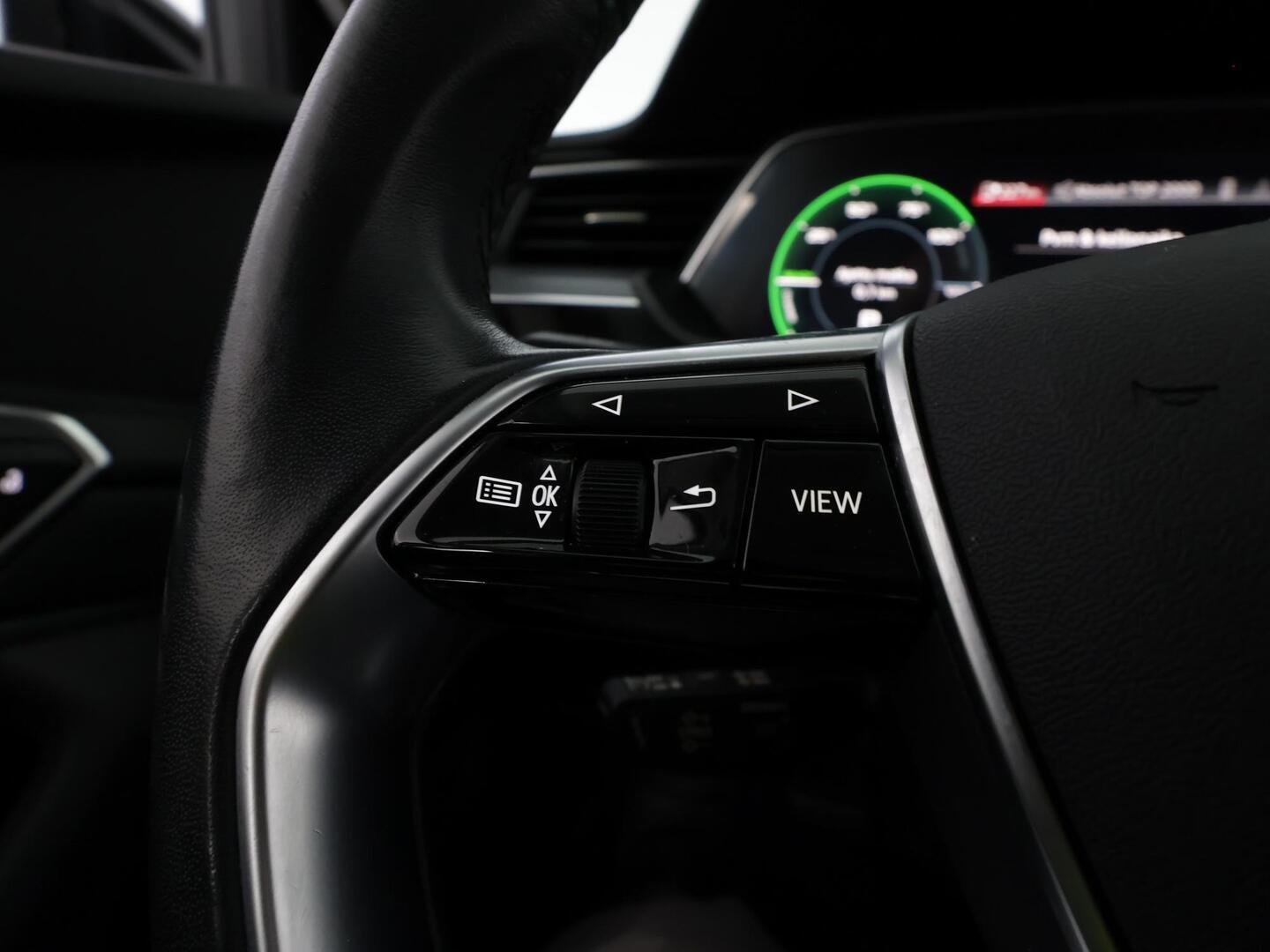 AUDI E-TRON 2022