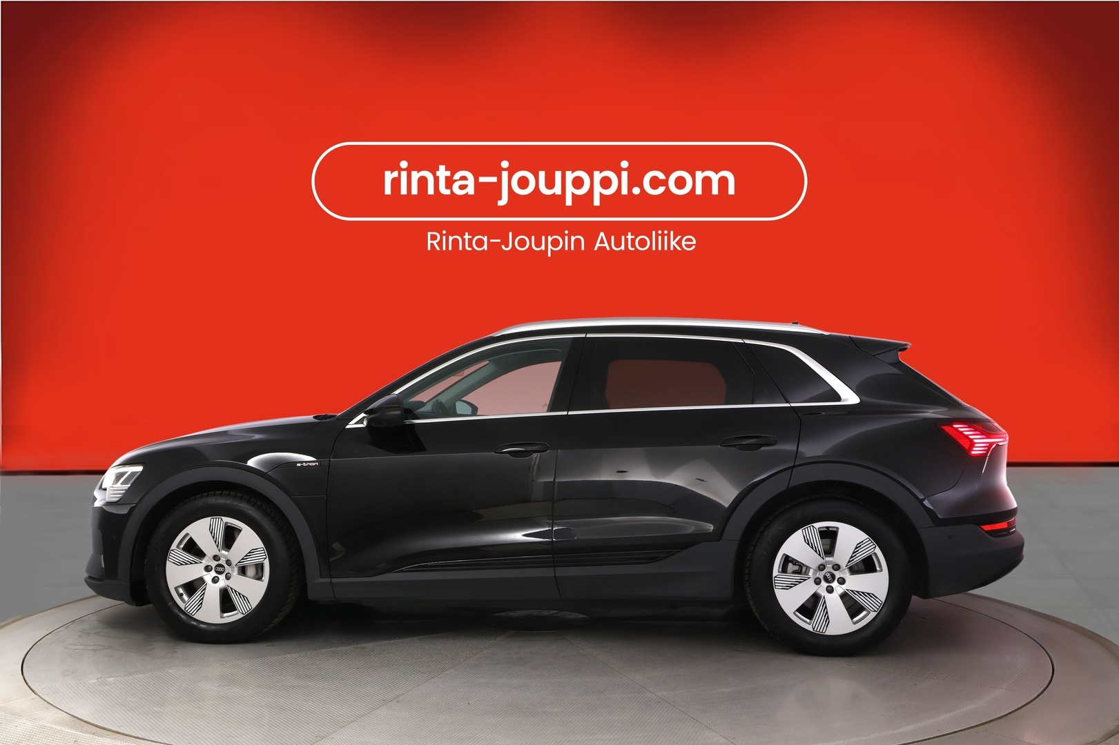 AUDI E-TRON 2022