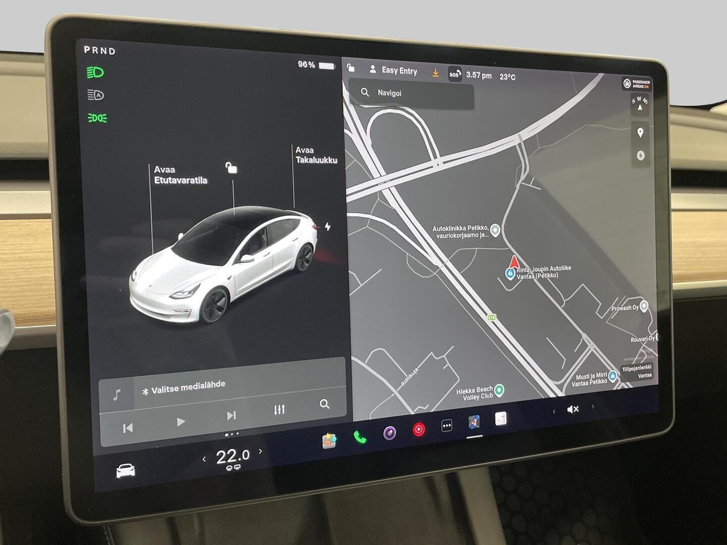 TESLA Model 3 2021