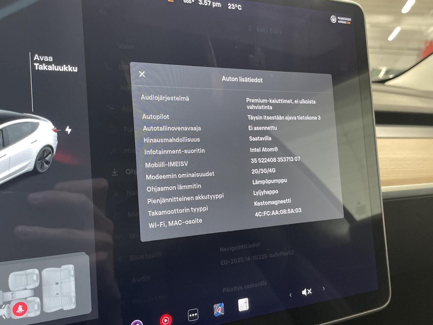 TESLA Model 3 2021