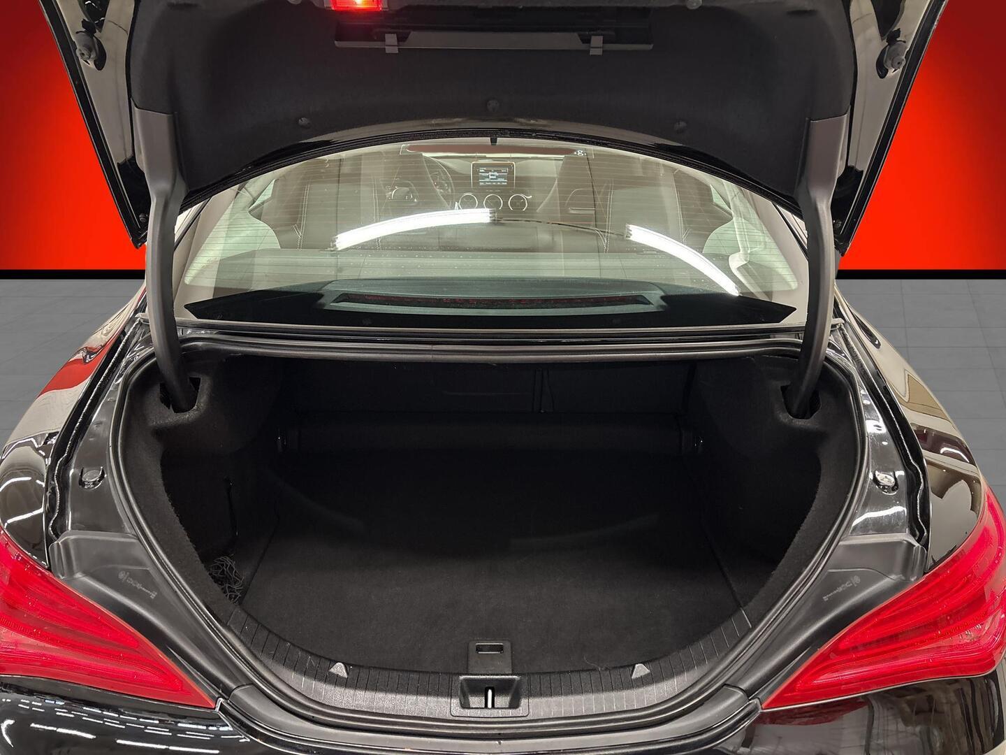 MERCEDES-BENZ CLA 2014