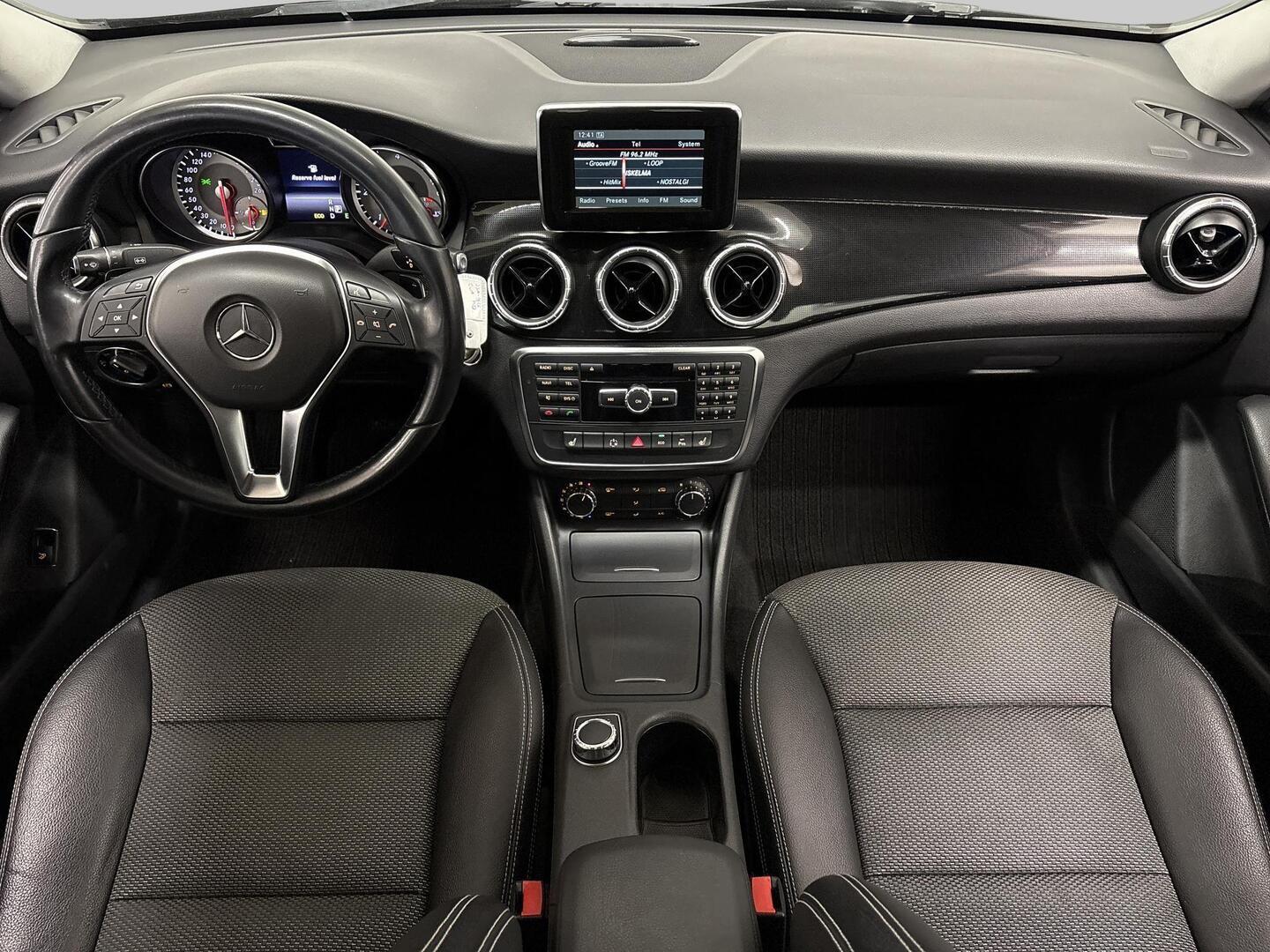 MERCEDES-BENZ CLA 2014