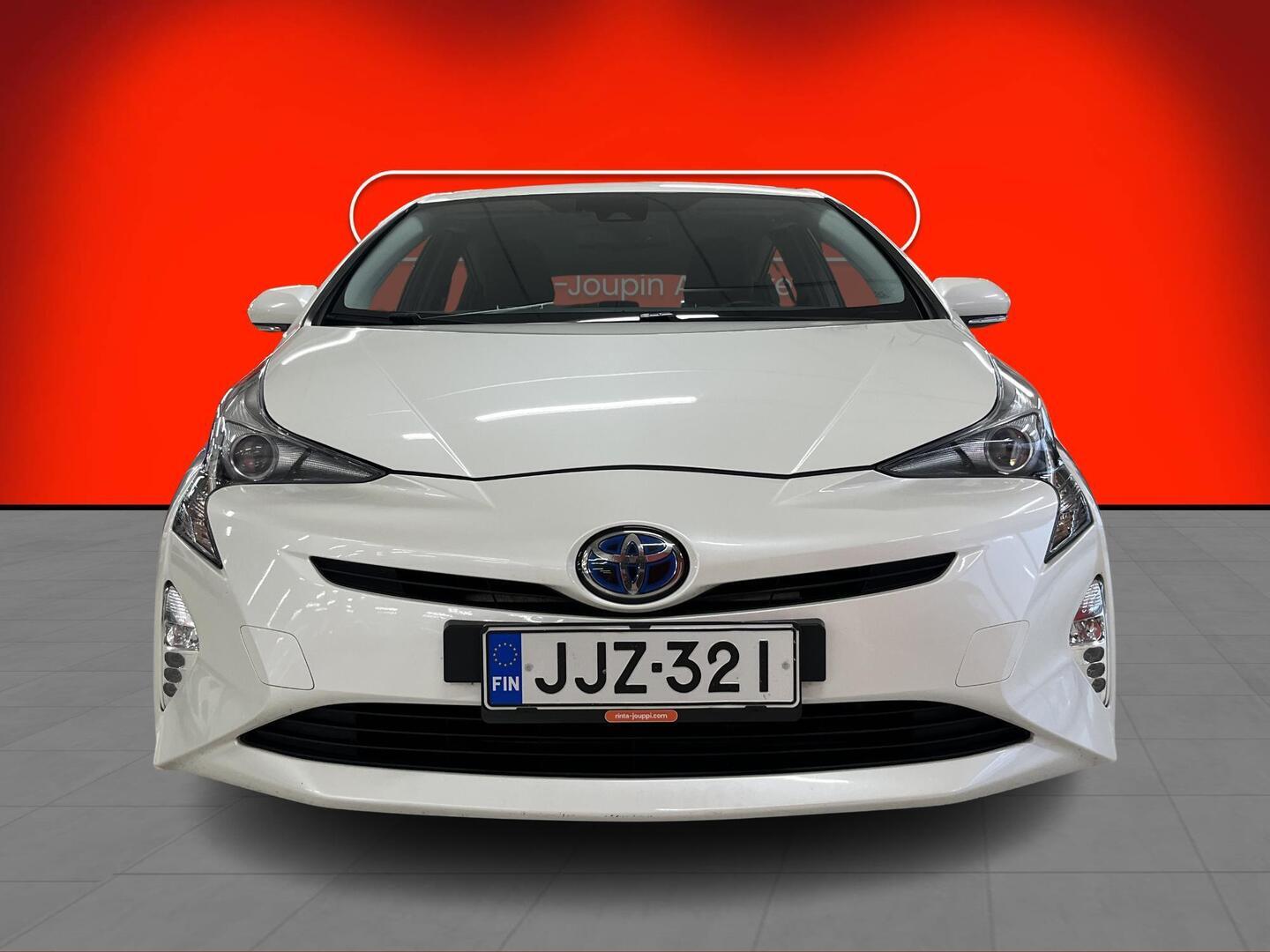 TOYOTA Prius 2016