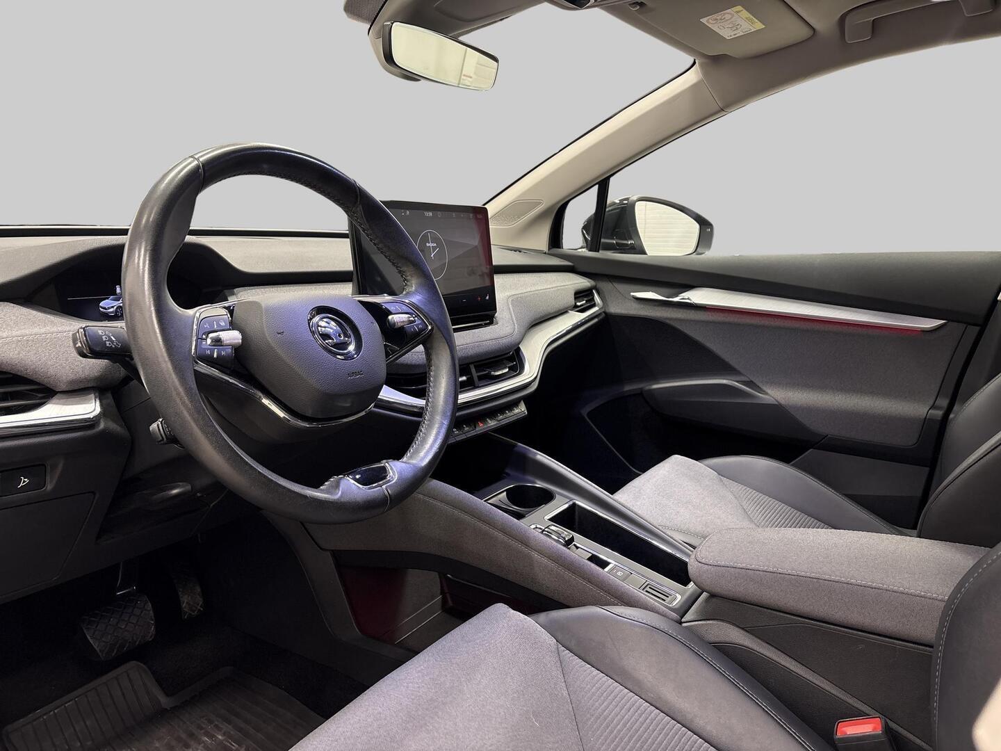 SKODA Enyaq 2023