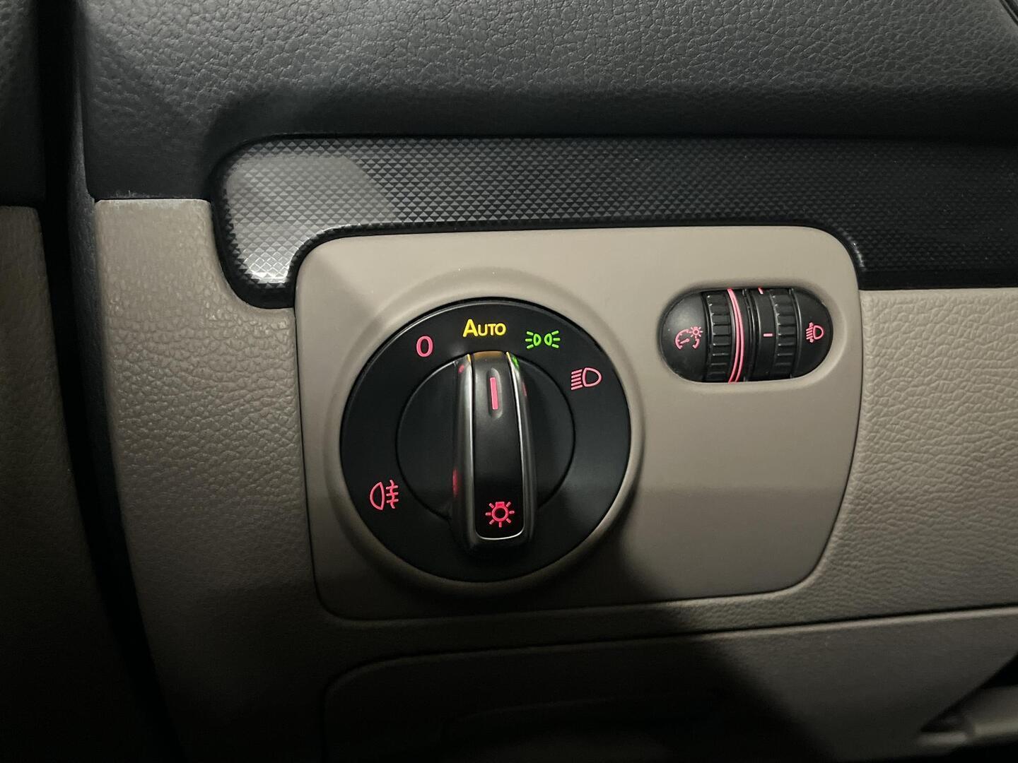 VOLKSWAGEN Golf 2010