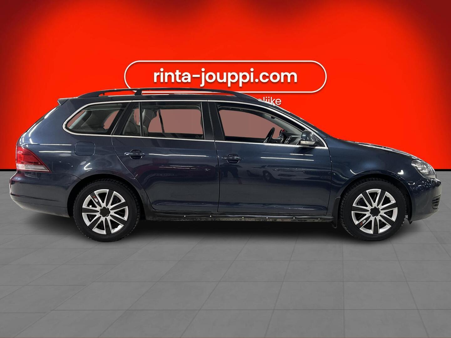 VOLKSWAGEN Golf 2010