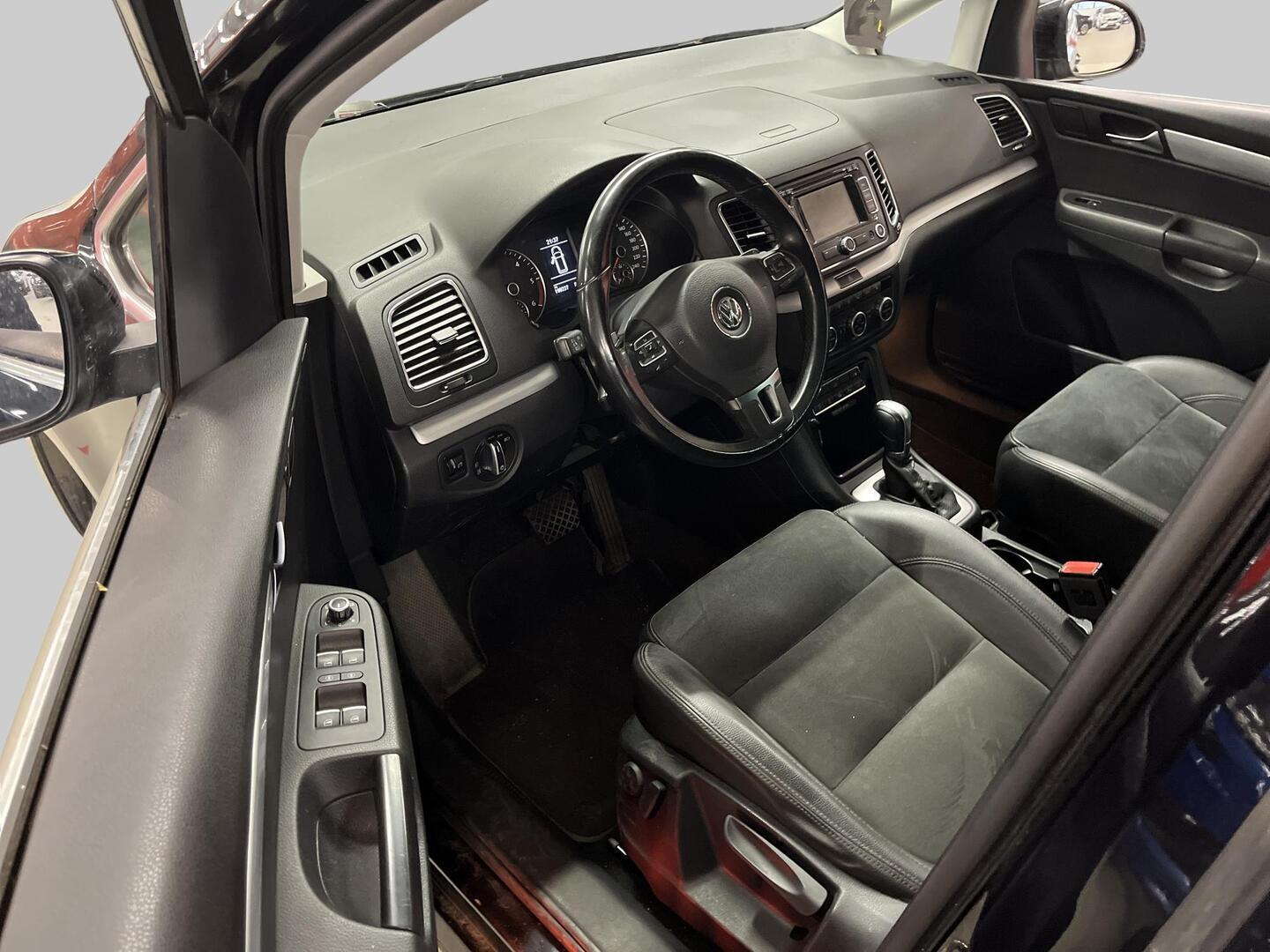 VOLKSWAGEN Sharan 2014