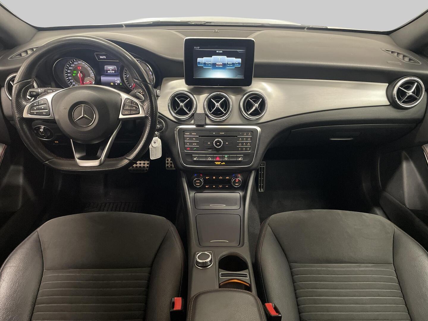 MERCEDES-BENZ CLA 2015