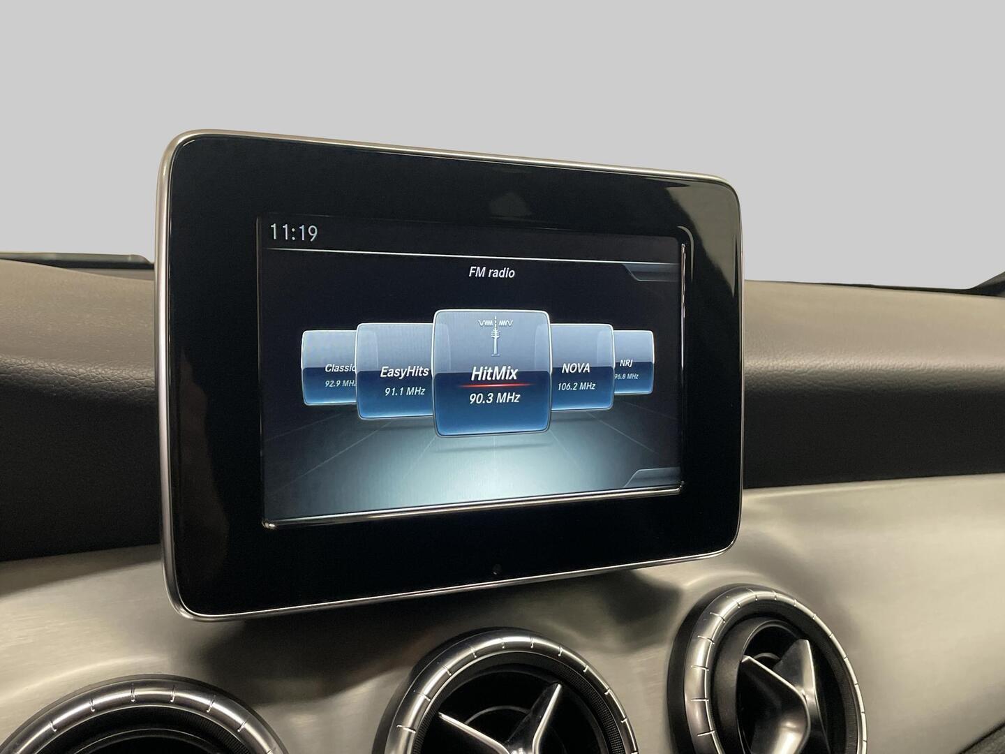 MERCEDES-BENZ CLA 2015