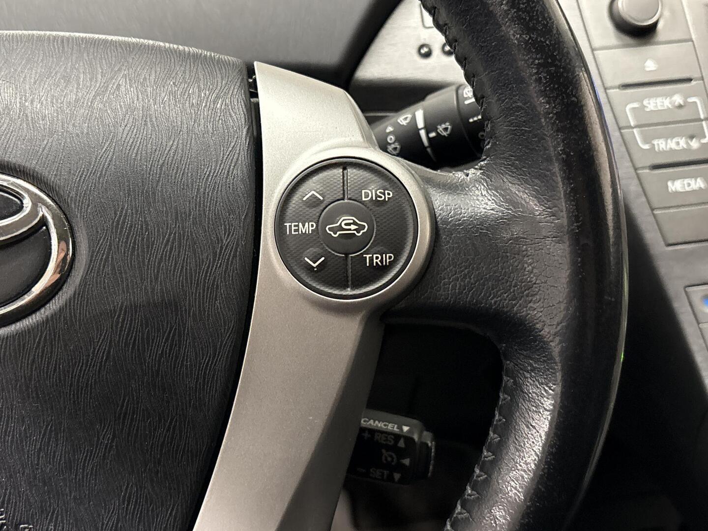 TOYOTA PRIUS PLUG-IN HYBRID 2012