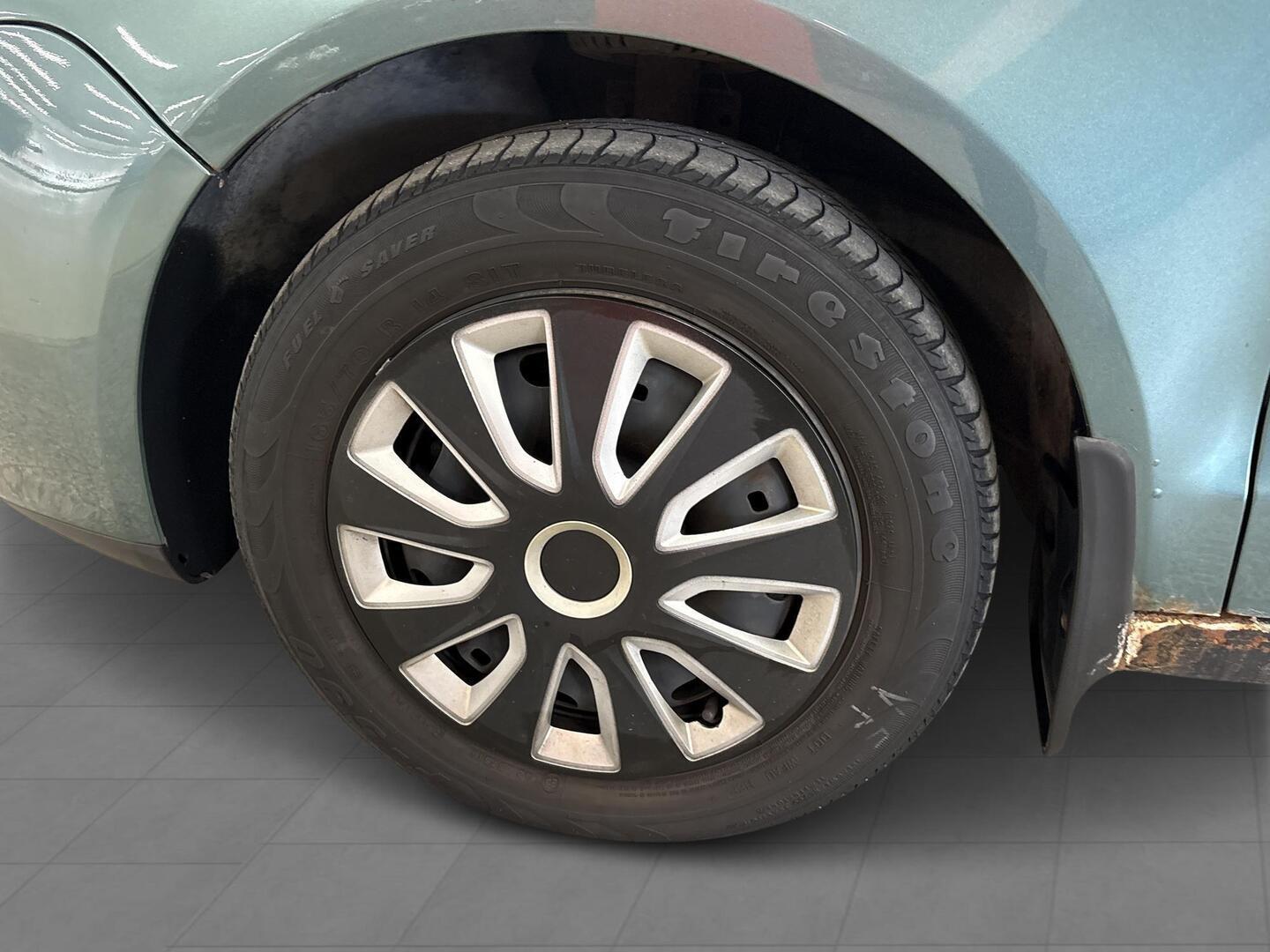 VOLKSWAGEN Polo 2007