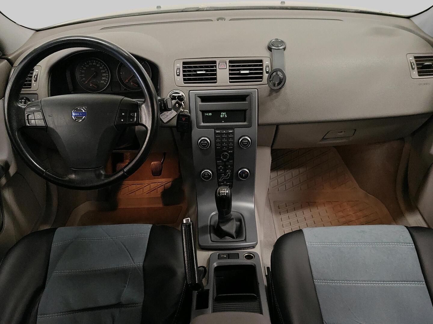 VOLVO S40 2010