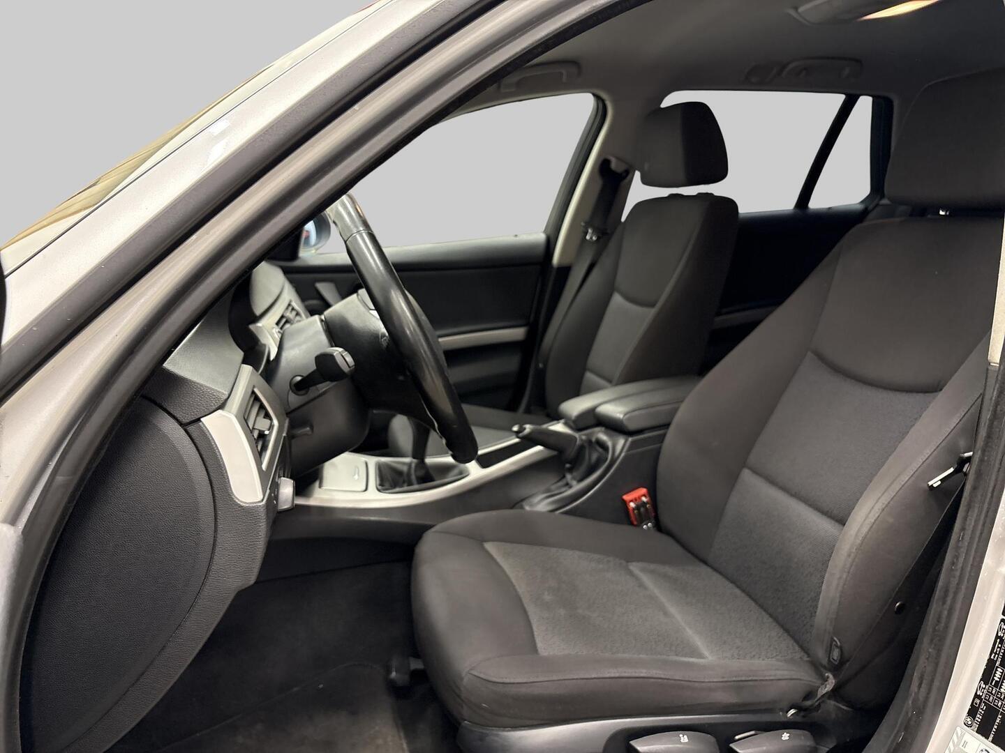 BMW 320 2006