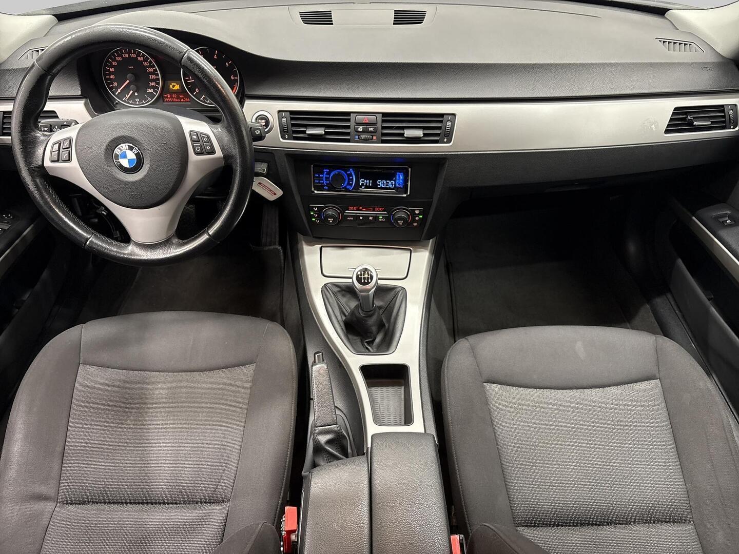 BMW 320 2006