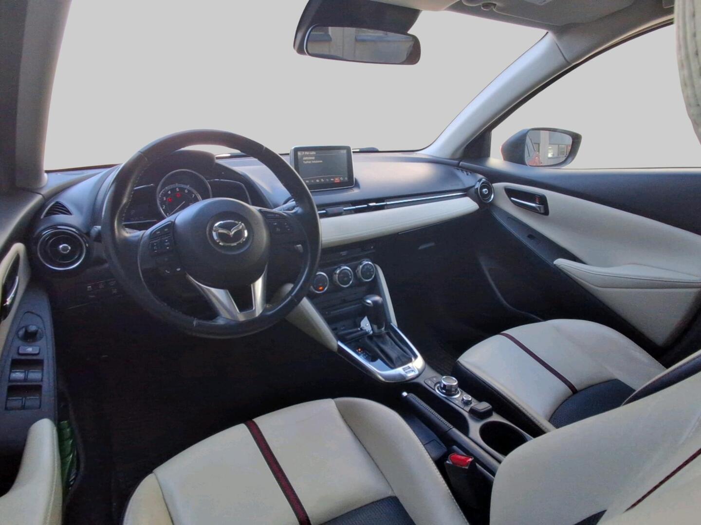 MAZDA Mazda2 2016
