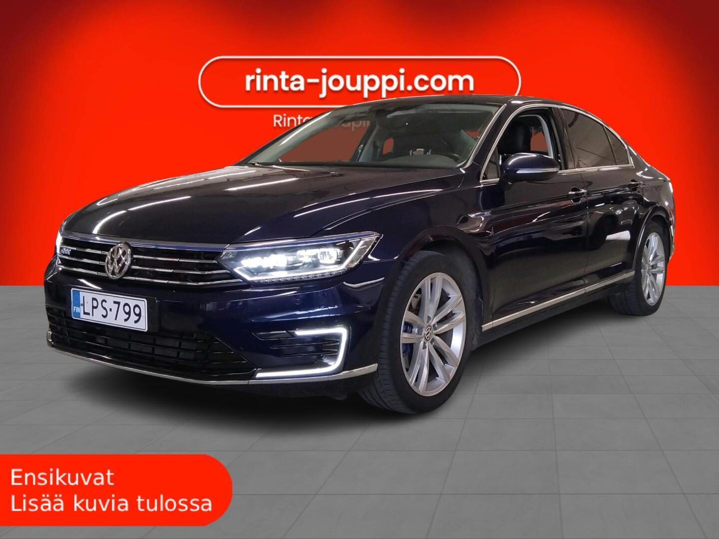 VOLKSWAGEN Passat 2018
