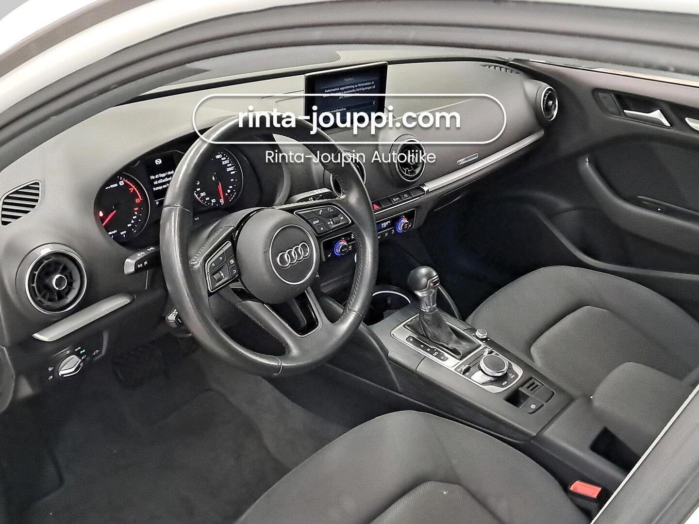 AUDI A3 2019
