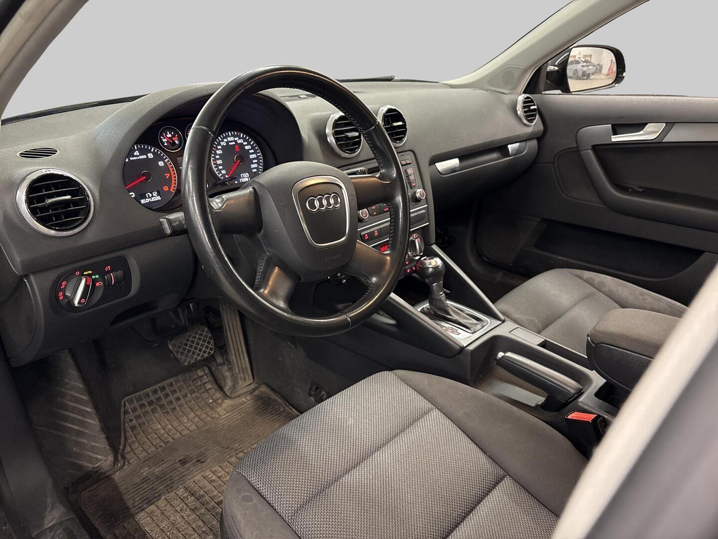 AUDI A3 2011