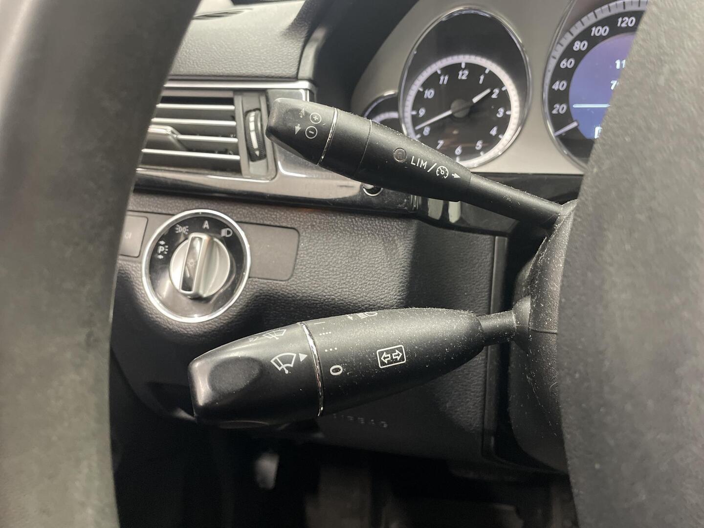 MERCEDES-BENZ E 2010