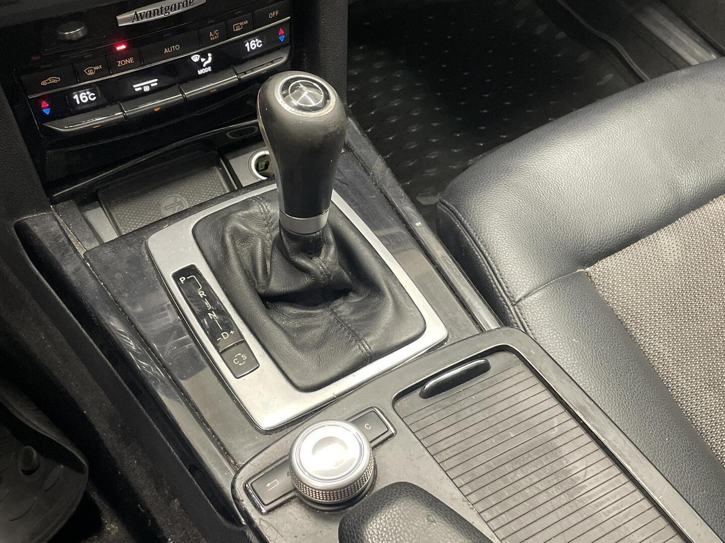 MERCEDES-BENZ E 2010