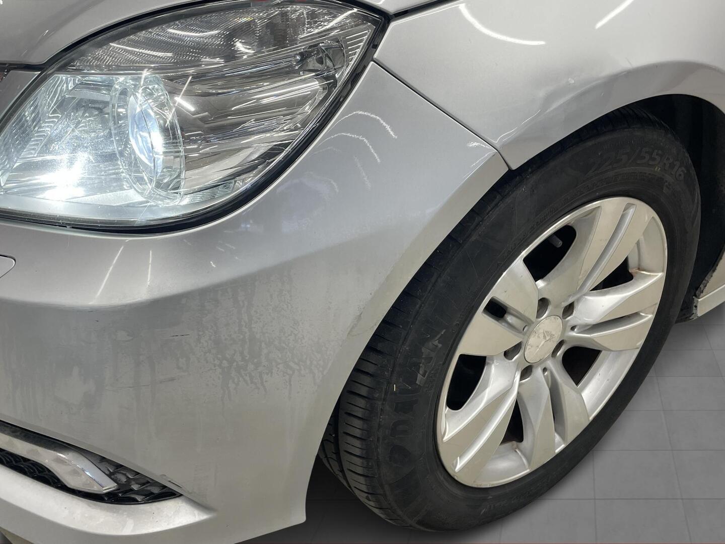 MERCEDES-BENZ E 2010