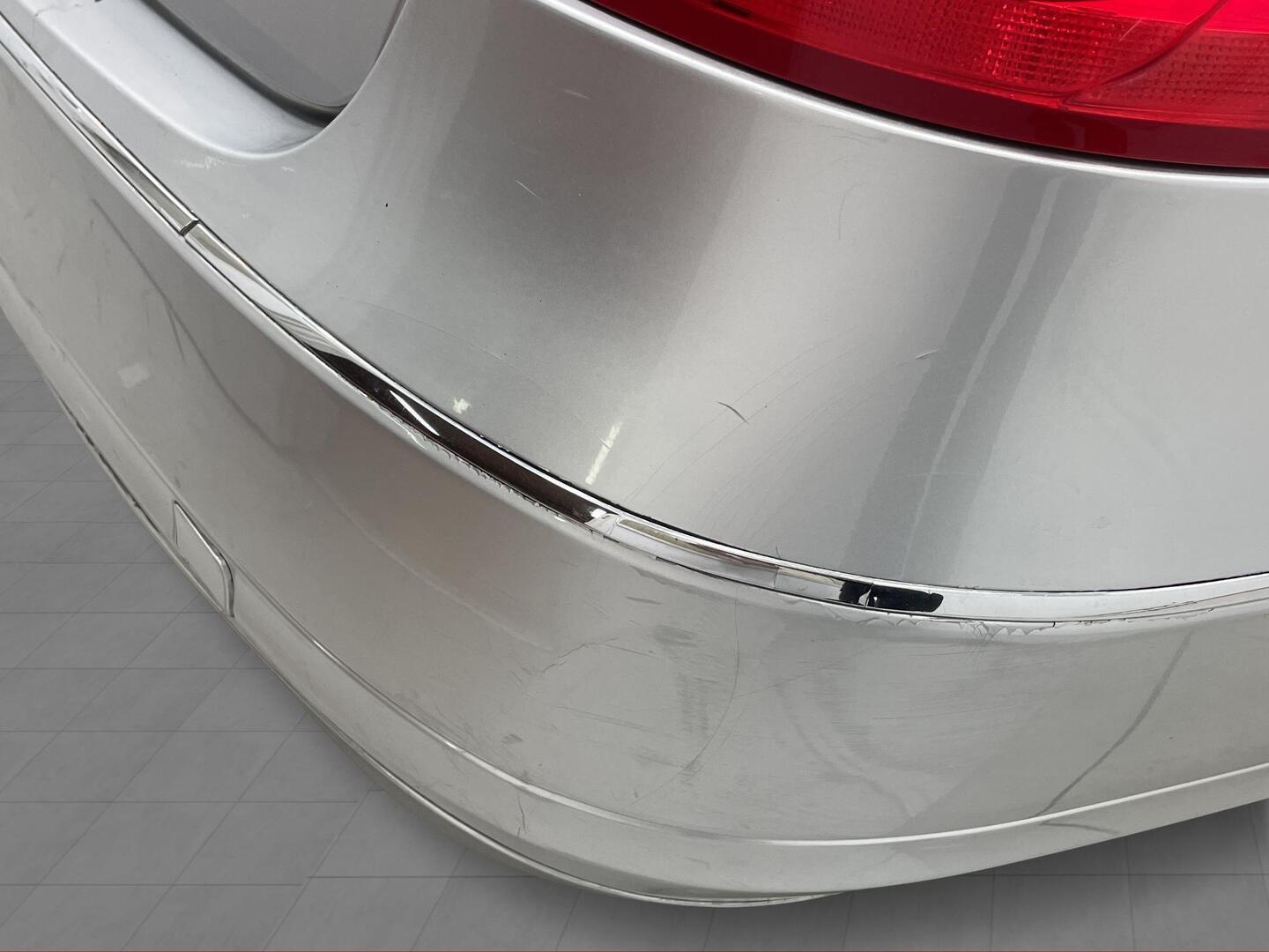 MERCEDES-BENZ E 2010