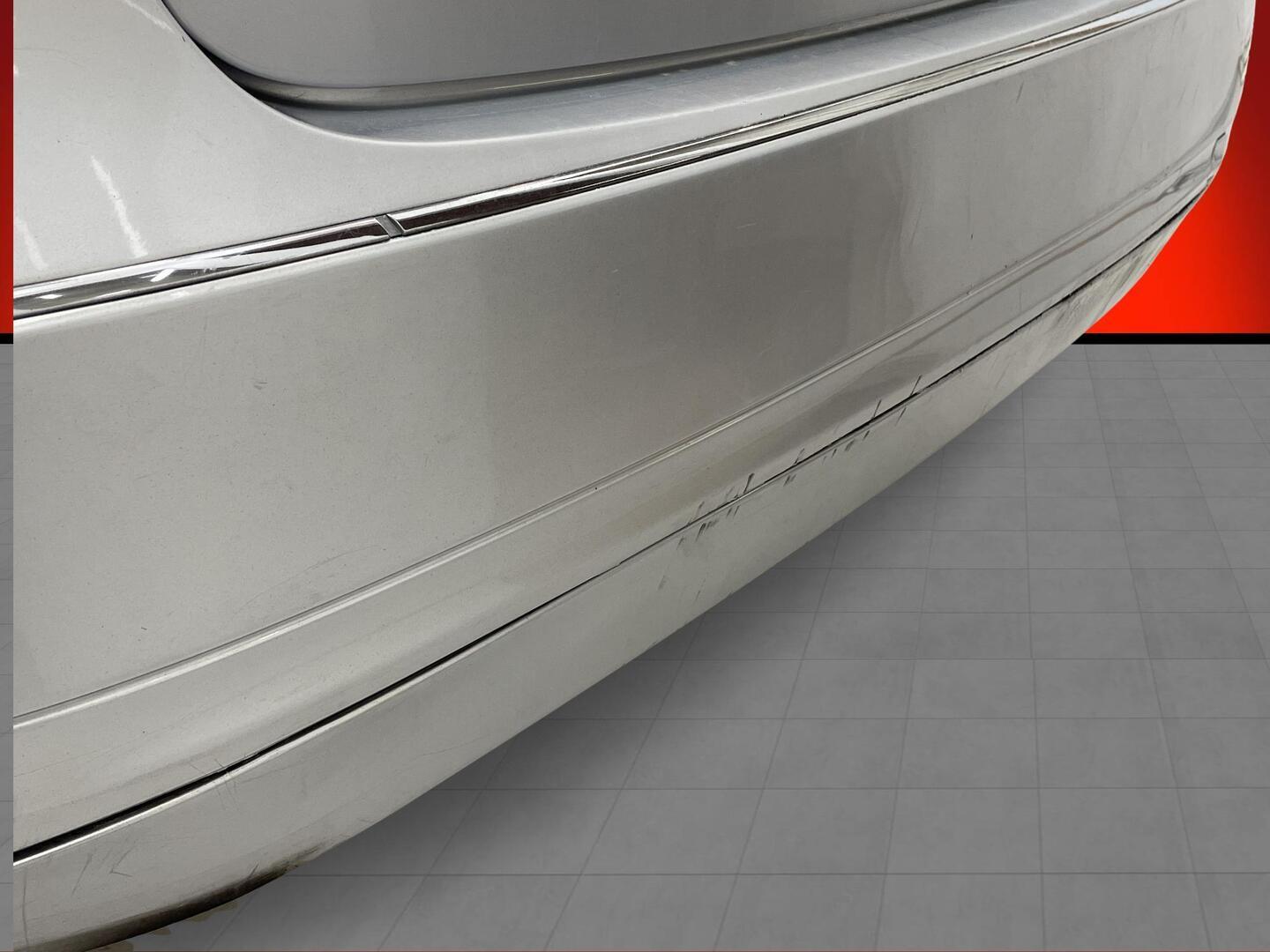 MERCEDES-BENZ E 2010