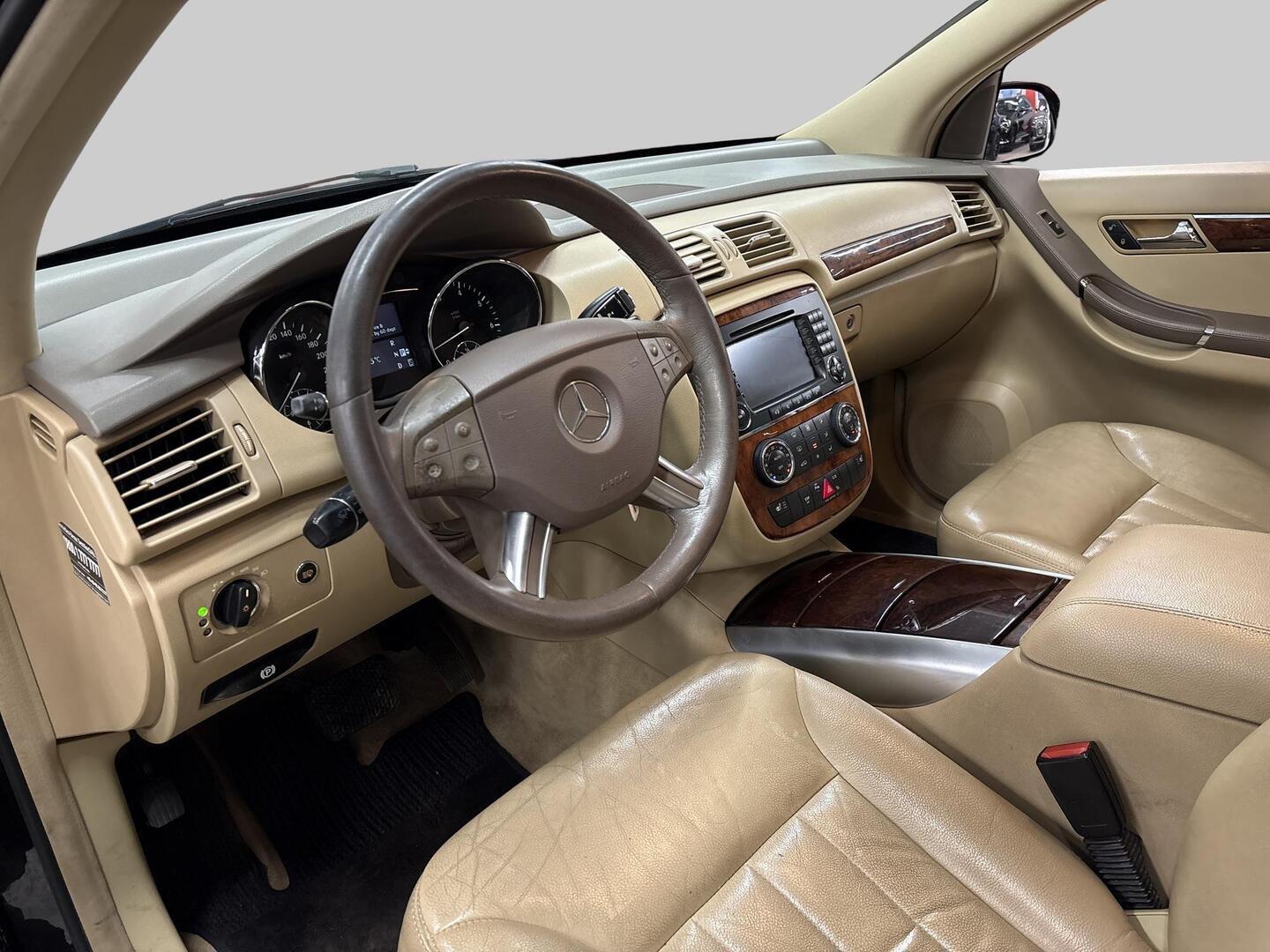 MERCEDES-BENZ R 2007