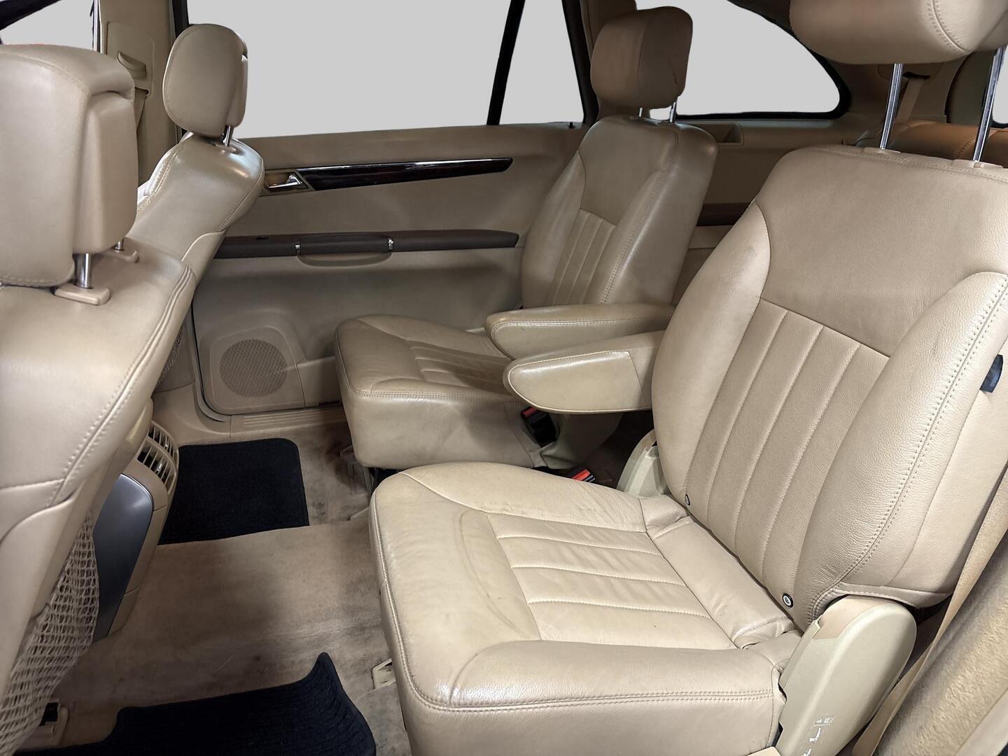 MERCEDES-BENZ R 2007