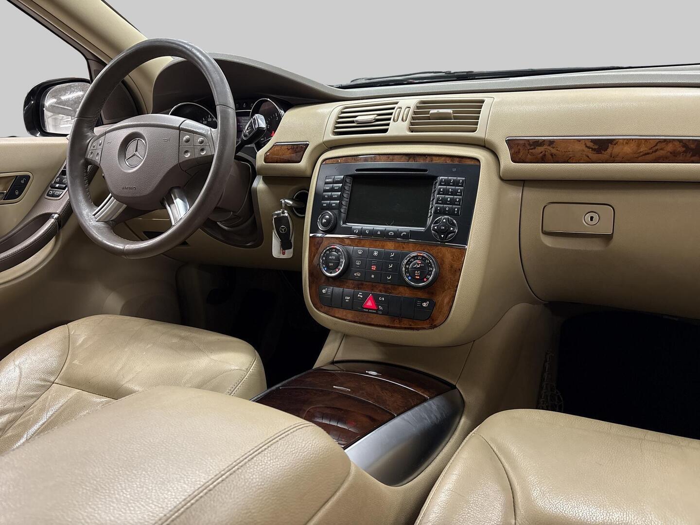 MERCEDES-BENZ R 2007