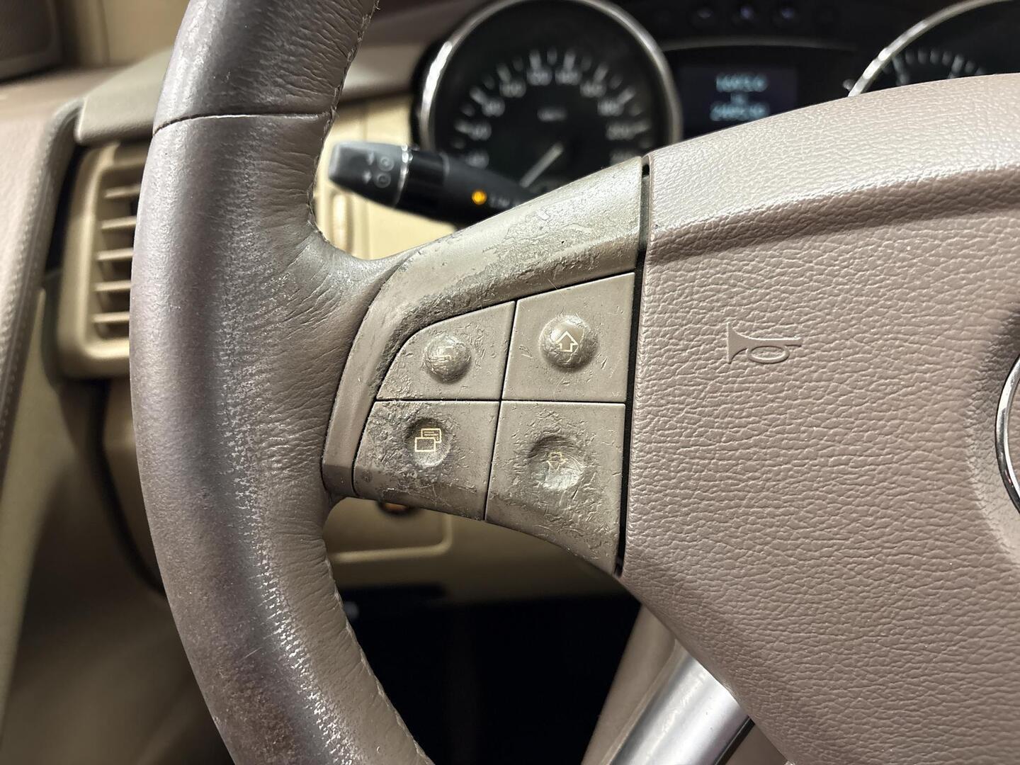 MERCEDES-BENZ R 2007