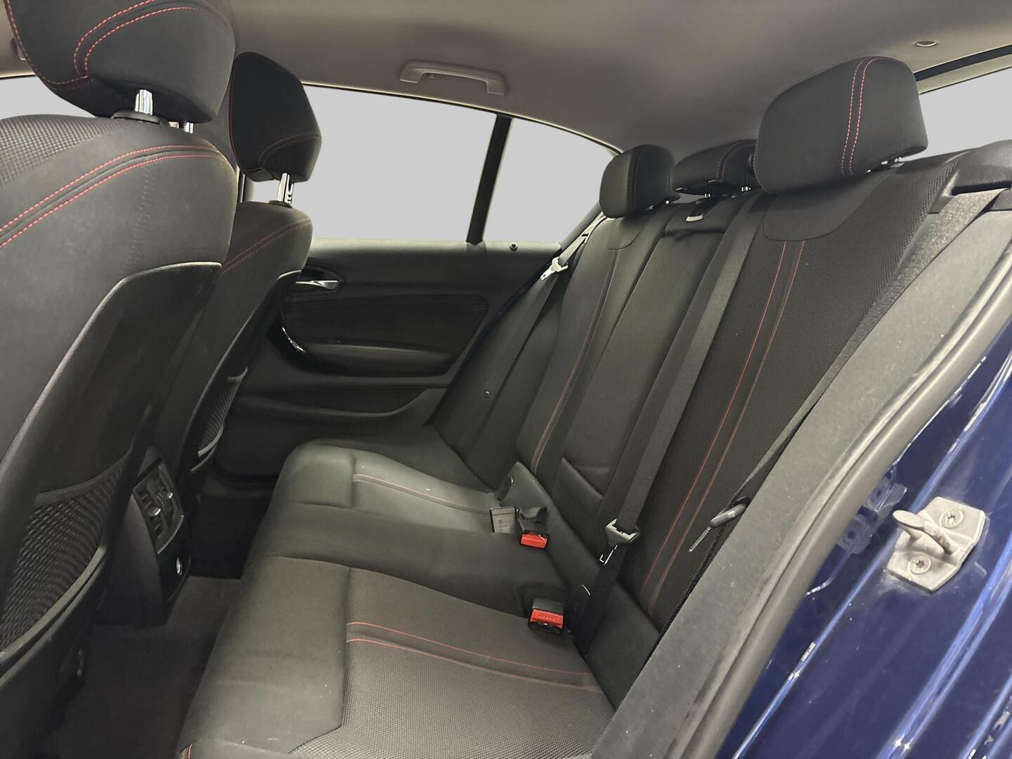 BMW 120 2016