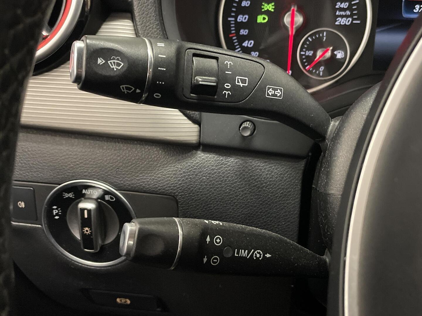 MERCEDES-BENZ B 2016